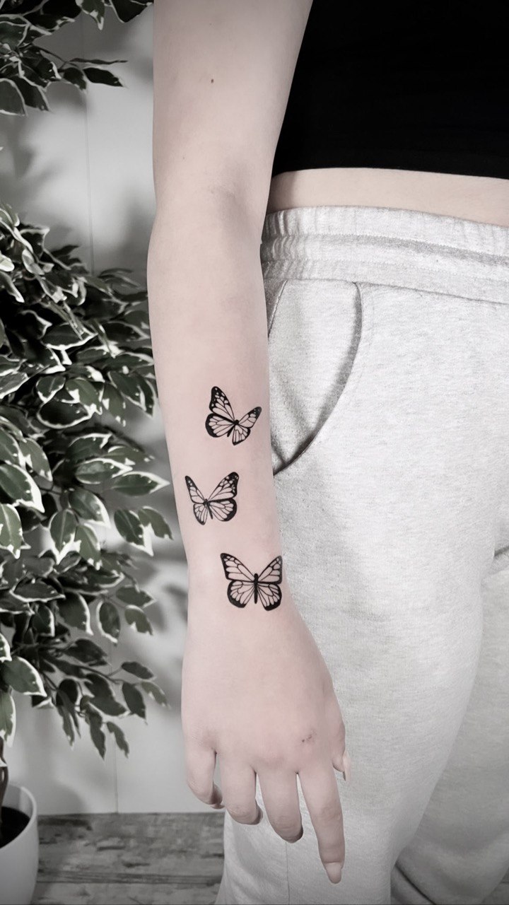 Tatuaggio Minimal da donna di Farfalle
