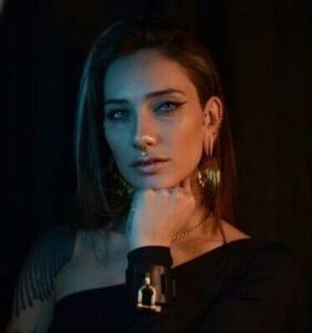 Beatrice Bianco Piercer Professionista